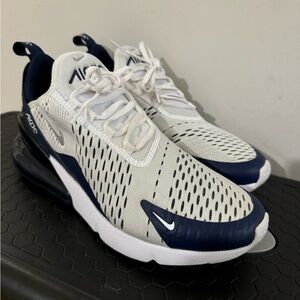 Nike Airmax 270 men's sneakers.